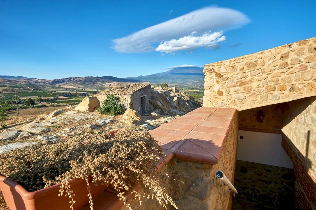 Agriturismo Conte Ruggero Villa Centuripe Bagian luar foto